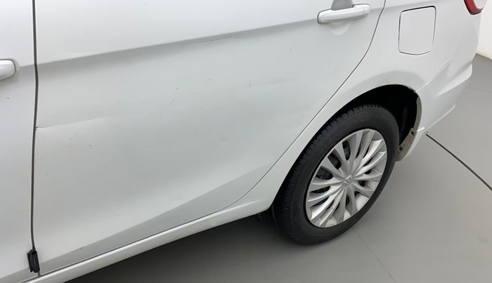 2014 Maruti Ciaz VXI, Petrol, Manual, 1,00,339 km, Rear left door - Slightly dented