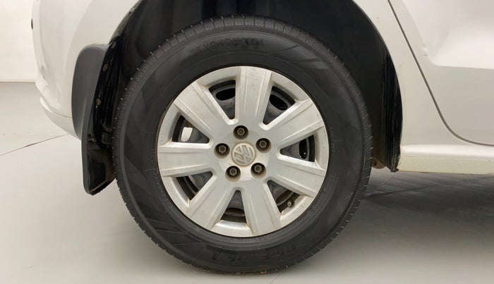 2012 Volkswagen Polo TRENDLINE 1.2L DIESEL, Diesel, Manual, 1,37,369 km, Right Rear Wheel