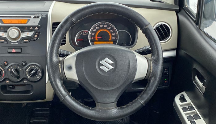 2014 Maruti Wagon R 1.0 VXI, Petrol, Manual, 1,14,527 km, Steering Wheel Close Up