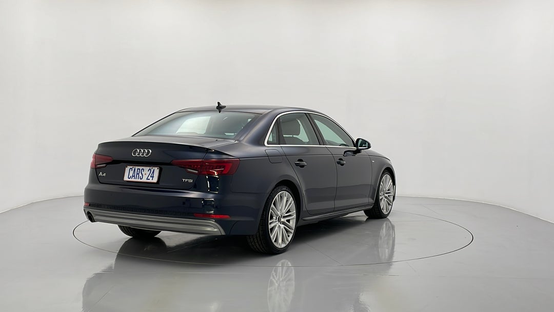 Right Back Diagonal (45- Degree) View