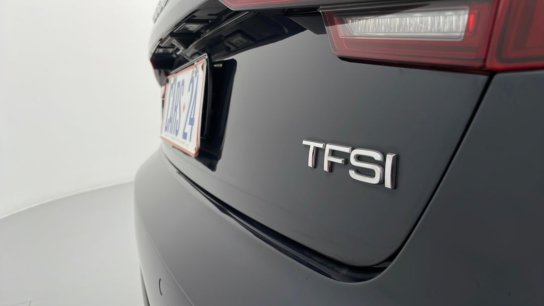 Badge (Boot Right Side)