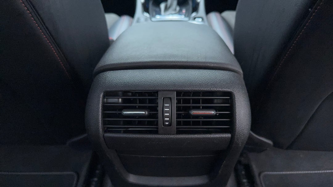 Rear A/C Vent
