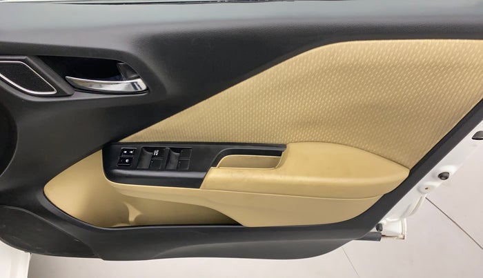 2018 Honda City V MT PETROL, Petrol, Manual, 71,080 km, Driver Side Door Panels Control