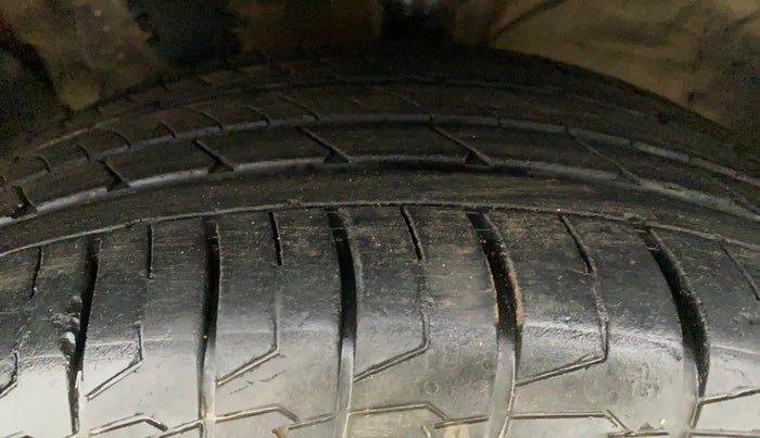 2016 Hyundai Creta 1.6 SX PLUS AUTO PETROL, Petrol, Automatic, 67,184 km, Left Front Tyre Tread