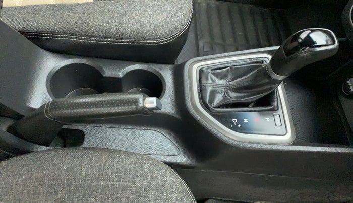 2016 Hyundai Creta 1.6 SX PLUS AUTO PETROL, Petrol, Automatic, 67,184 km, Gear Lever