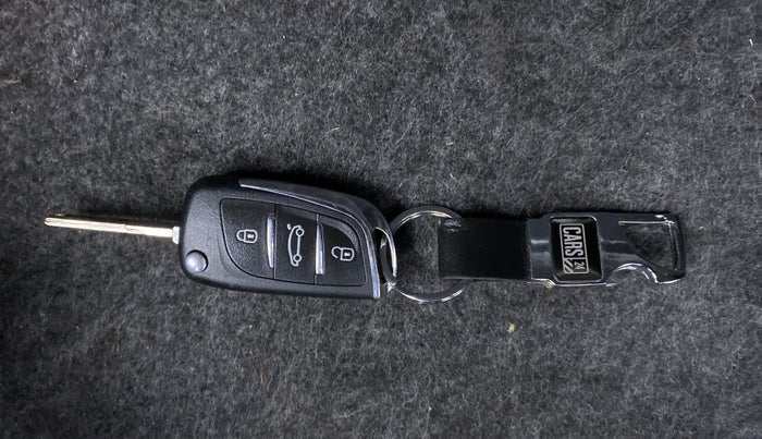 2019 Volkswagen Ameo TRENDLINE 1.5, Diesel, Manual, 48,652 km, Key Close Up
