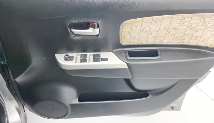 2016 Maruti Wagon R 1.0 VXI OPT, Petrol, Manual, 49,247 km, Driver Side Door Panels Control