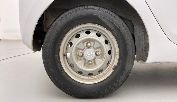 2014 Hyundai Eon D-LITE+, Petrol, Manual, 52,594 km, Right Rear Wheel