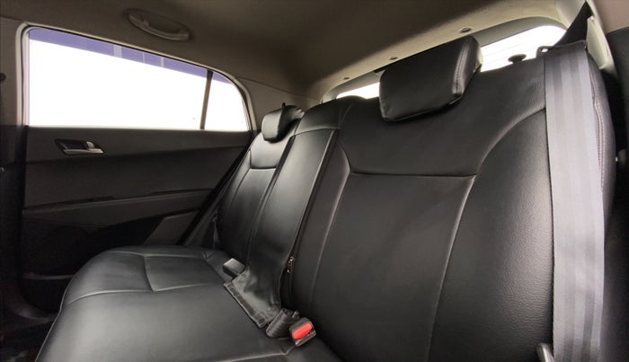 2016 Hyundai Creta 1.6 SX CRDI, Diesel, Manual, 1,14,058 km, Right Side Rear Door Cabin