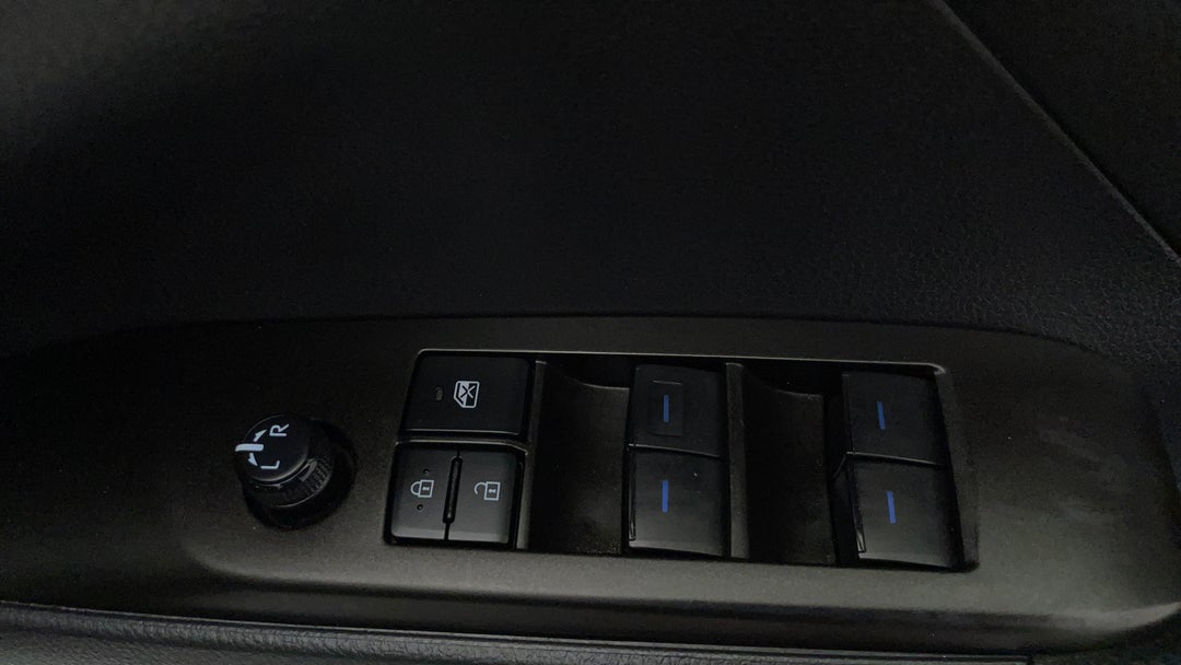 Drivers Side Door Panel Controls