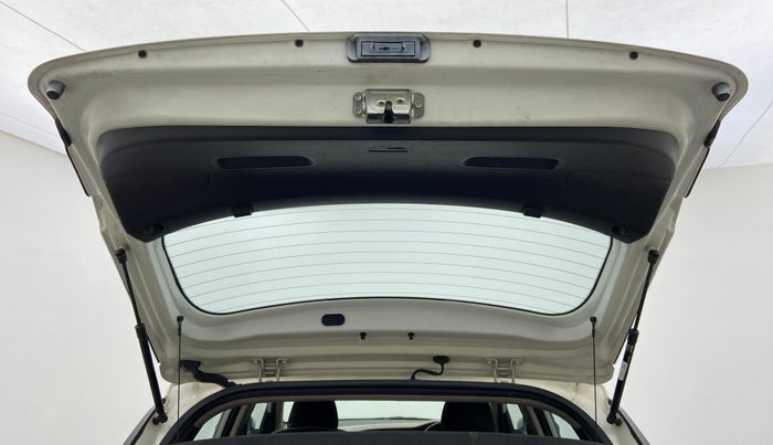 2015 Hyundai Elite i20 ASTA 1.2, Petrol, Manual, 34,963 km, Boot Door Open