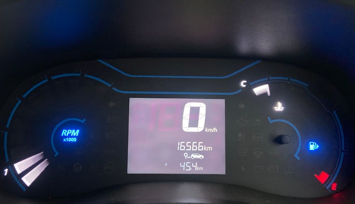 2019 Renault Kwid RXT, Petrol, Manual, 16,602 km, Odometer Image