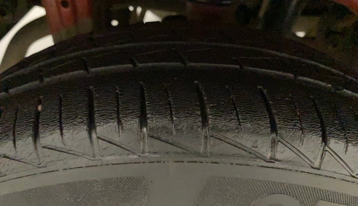 2019 Maruti Alto VXI, Petrol, Manual, 33,589 km, Right Rear Tyre Tread