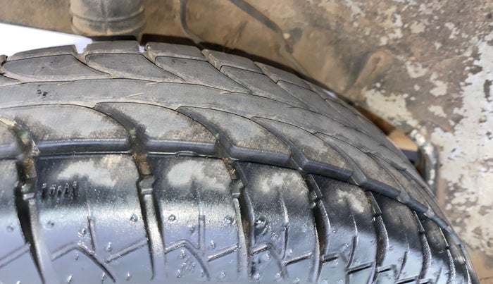 2014 Datsun Go T, Petrol, Manual, 30,322 km, Right Rear Tyre Tread