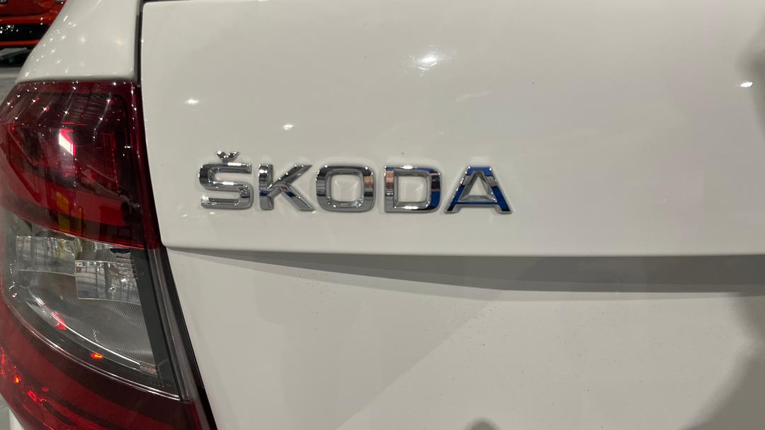 2018 SKODA Octavia Rs 245 180 Tsi, Automatic, 80434 km, Badge (Boot Left Side)