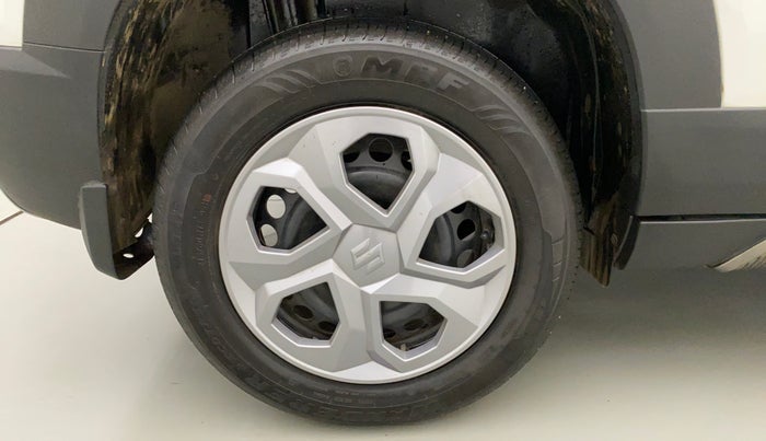 2022 Maruti BREZZA VXI SMART HYBRID, Petrol, Manual, 4,380 km, Right Rear Wheel