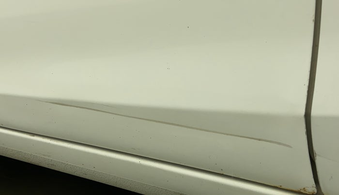 2012 Maruti Ritz ZXI, Petrol, Manual, 46,825 km, Front passenger door - Minor scratches