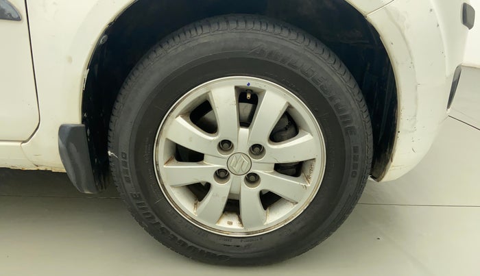 2012 Maruti Ritz ZXI, Petrol, Manual, 46,825 km, Right Front Wheel