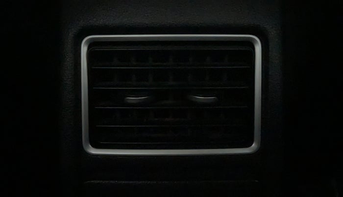 2016 Volkswagen Ameo HIGHLINE 1.2, Petrol, Manual, 45,793 km, Rear AC Vents
