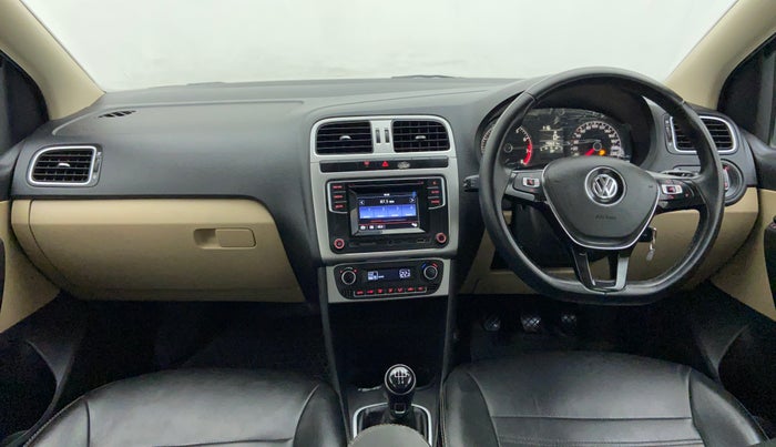 2016 Volkswagen Ameo HIGHLINE 1.2, Petrol, Manual, 45,793 km, Dashboard