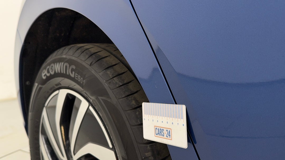 Quarter Panel Rear RHS Dent