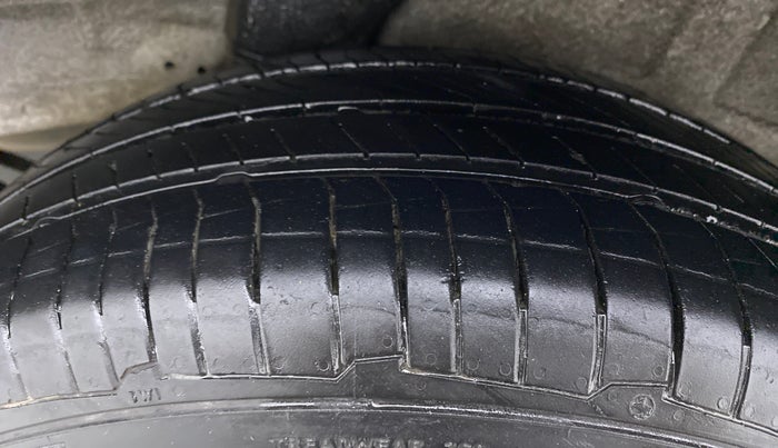 2010 Hyundai i20 MAGNA O 1.2, Petrol, Manual, 54,109 km, Left Rear Tyre Tread