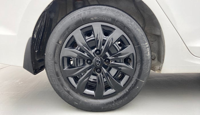 2018 Hyundai Verna 1.4 VTVT E, Petrol, Manual, 66,809 km, Right Rear Wheel