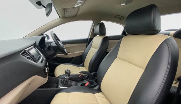 2018 Hyundai Verna 1.4 VTVT E, Petrol, Manual, 66,809 km, Right Side Front Door Cabin