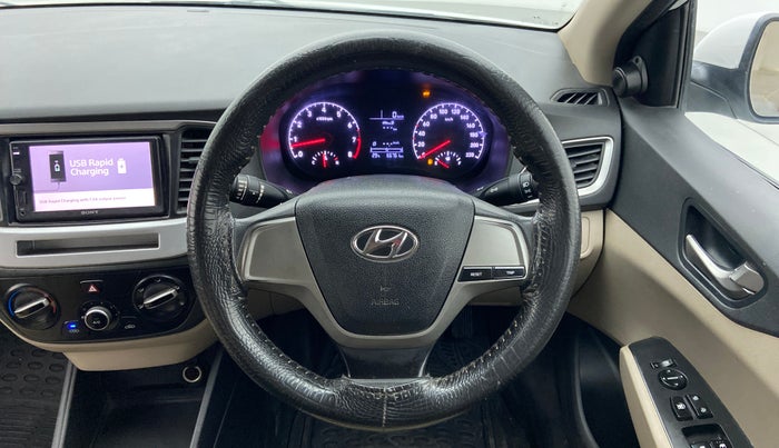 2018 Hyundai Verna 1.4 VTVT E, Petrol, Manual, 66,809 km, Steering Wheel Close Up