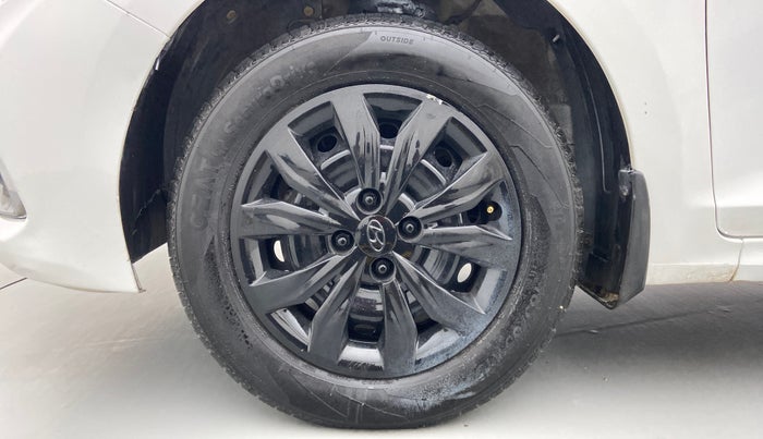 2018 Hyundai Verna 1.4 VTVT E, Petrol, Manual, 66,809 km, Left Front Wheel