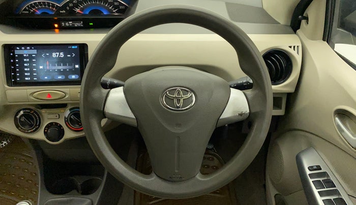 2015 Toyota Etios V, Petrol, Manual, 63,018 km, Steering Wheel Close Up
