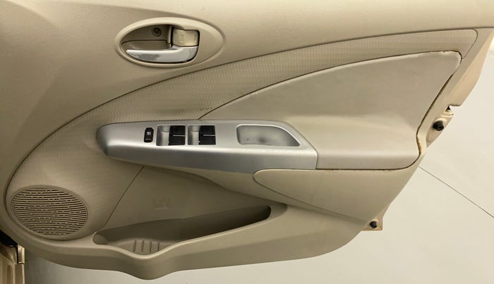 2015 Toyota Etios V, Petrol, Manual, 63,018 km, Driver Side Door Panels Control