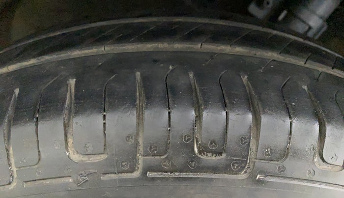2012 Maruti Swift Dzire VXI, Petrol, Manual, 50,624 km, Right Rear Tyre Tread