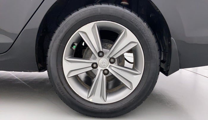 2018 Hyundai Verna 1.6 CRDI SX + AT, Diesel, Automatic, 46,184 km, Left Rear Wheel