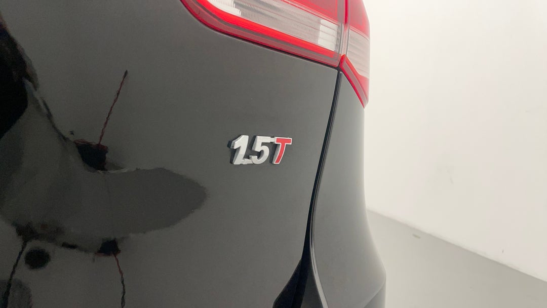 Badge (Boot Right Side)