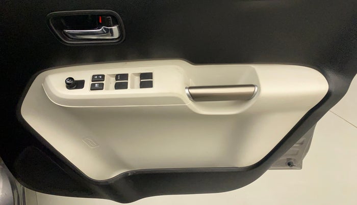 2017 Maruti IGNIS DELTA 1.2 AMT, Petrol, Automatic, 20,687 km, Driver Side Door Panels Control