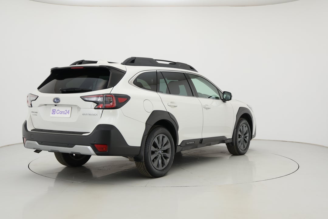 2022 Subaru Outback AWD, Automatic, 63821 km, Right Back Diagonal (45- Degree) View