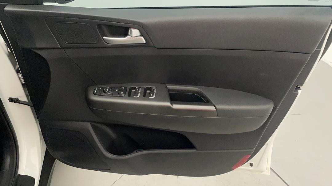 2020 Kia Sportage S (fwd), Automatic, 32106 km, Speaker View