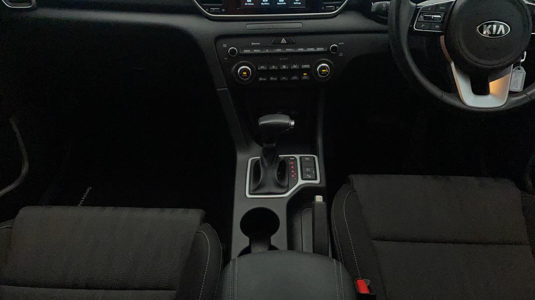 2020 Kia Sportage S (fwd), Automatic, 32106 km, Center Console