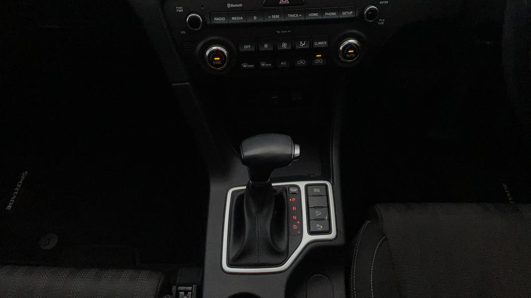 2020 Kia Sportage S (fwd), Automatic, 32106 km, Gear Lever 