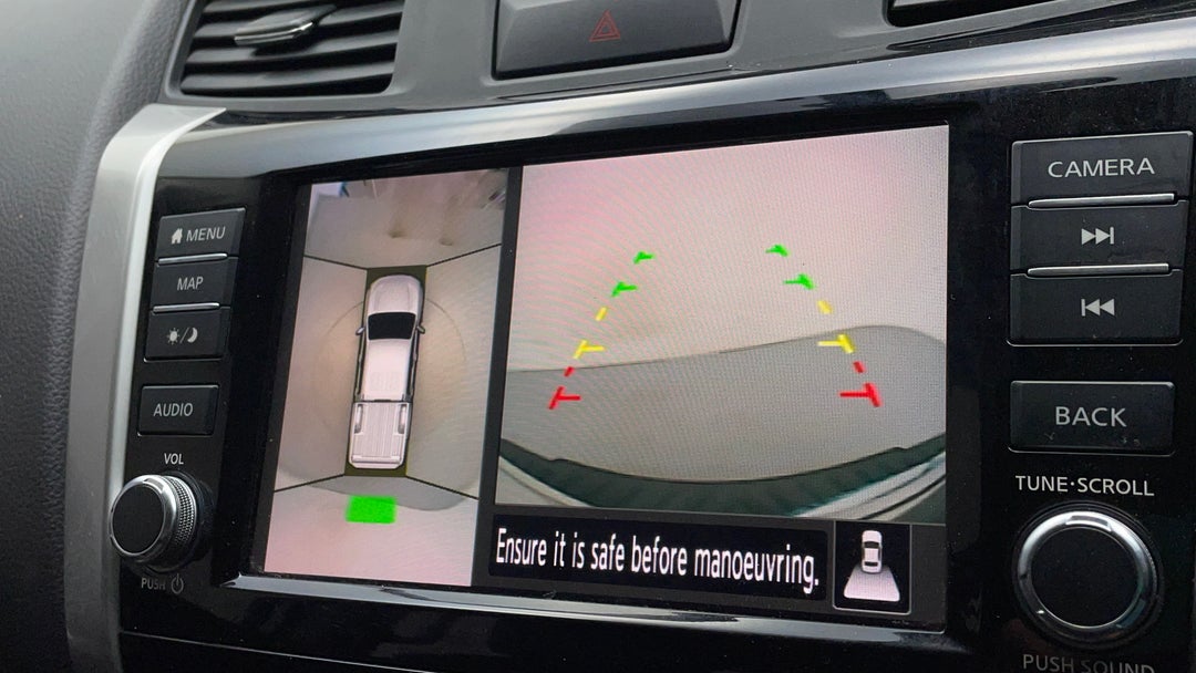 2019 Nissan Navara N-trek Special Edition (4x4), Automatic, 89843 km, Parking Camera