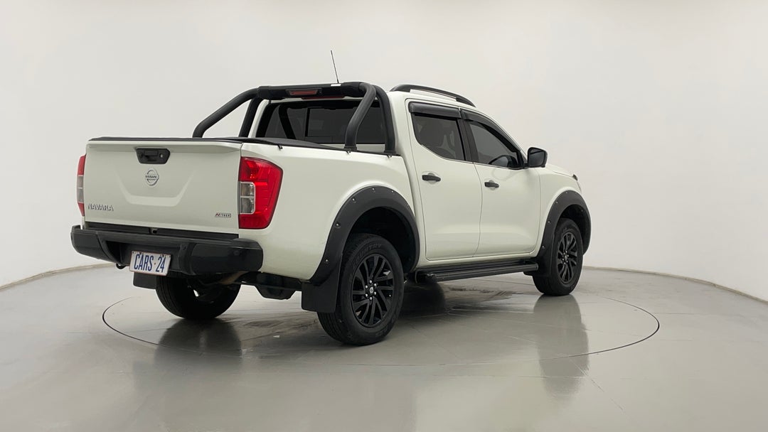 2019 Nissan Navara N-trek Special Edition (4x4), Automatic, 89843 km, Right Back Diagonal (45- Degree) View