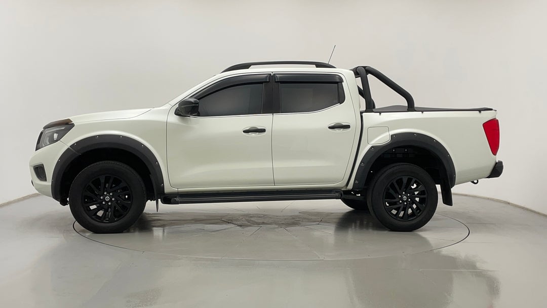2019 Nissan Navara N-trek Special Edition (4x4), Automatic, 89843 km, Left Side View