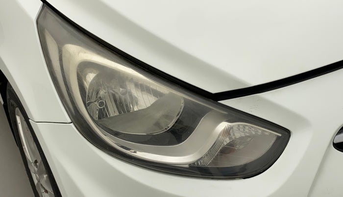 2011 Hyundai Verna FLUIDIC 1.6 VTVT SX, Petrol, Manual, 76,979 km, Right headlight - Minor scratches