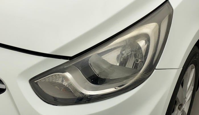 2011 Hyundai Verna FLUIDIC 1.6 VTVT SX, Petrol, Manual, 76,979 km, Left headlight - Minor scratches