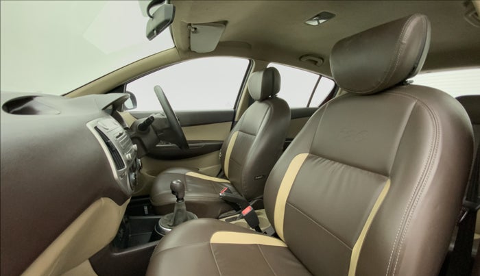 2011 Hyundai i20 MAGNA (O) 1.4 CRDI, Diesel, Manual, 90,988 km, Right Side Front Door Cabin