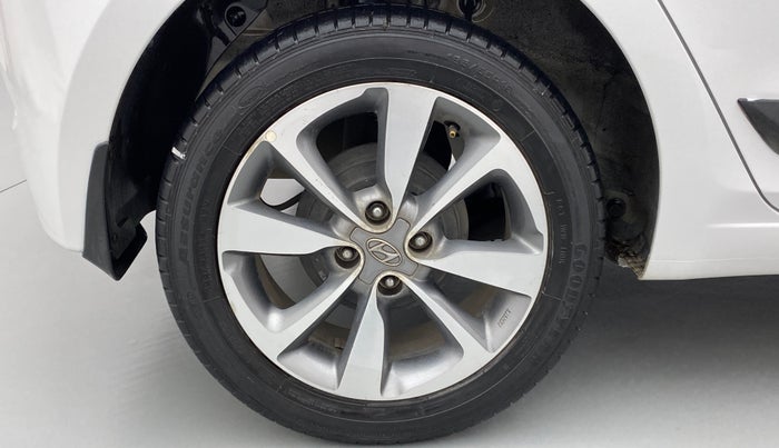 2017 Hyundai Elite i20 ASTA 1.2 (O), Petrol, Manual, 32,728 km, Right Rear Wheel