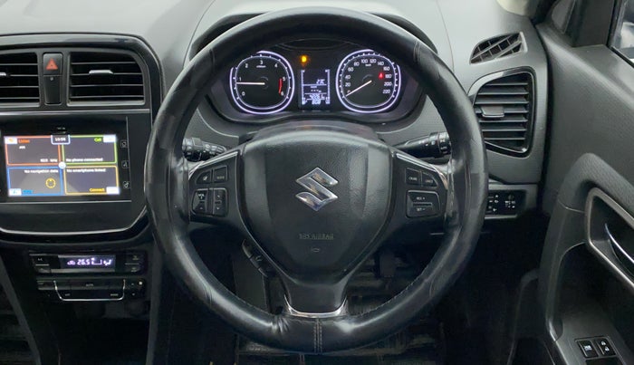 2016 Maruti Vitara Brezza ZDI PLUS DUAL TONE, Diesel, Manual, 42,261 km, Steering Wheel Close Up