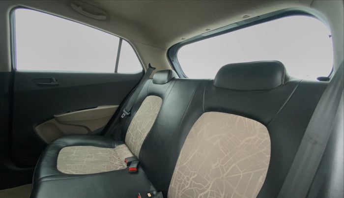 2013 Hyundai Grand i10 MAGNA 1.2 KAPPA VTVT, Petrol, Manual, 14,130 km, Right Side Rear Door Cabin