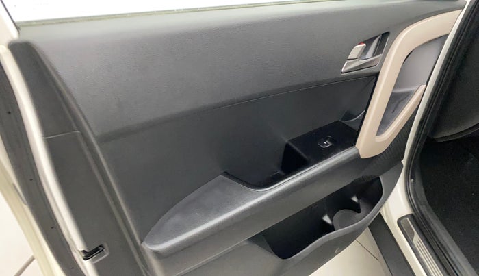 2016 Hyundai Creta SX 1.6 DIESEL, Diesel, Manual, 73,412 km, Left front window switch / handle - Switch/handle not functional